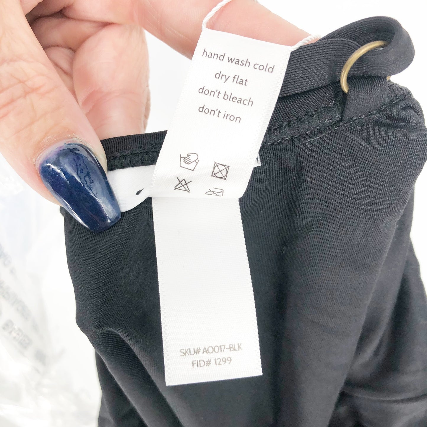 ANDIE SWIM Sardinia One Piece Plunge Swimsuit Medium Tall Black