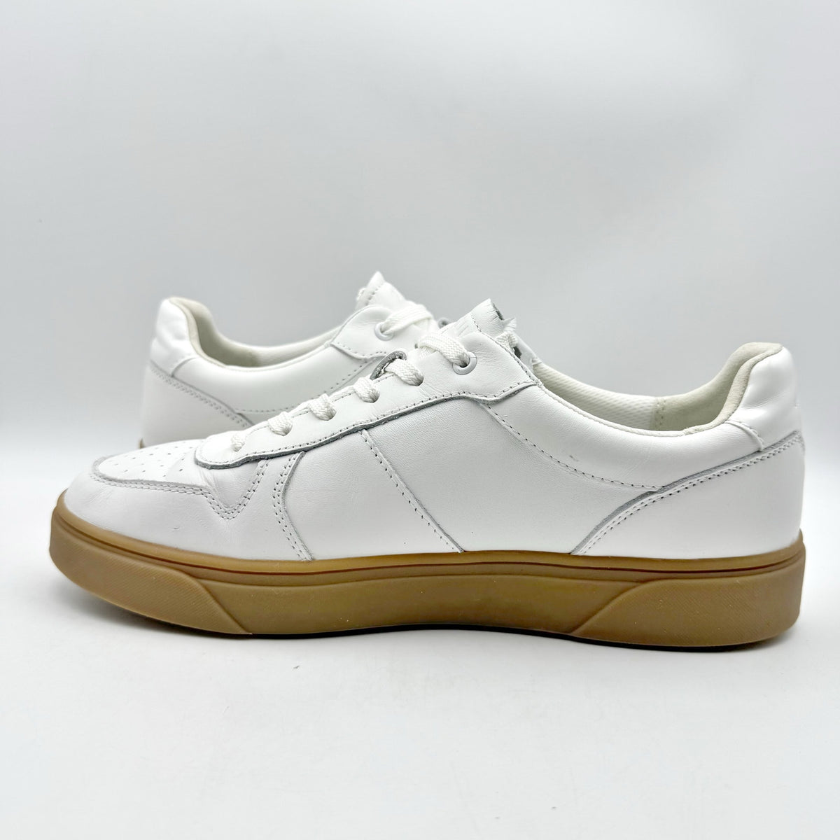 VIONIC Womens Kimmie Casual Court Sneakers Size 9.5 Wide White Leather NWOB