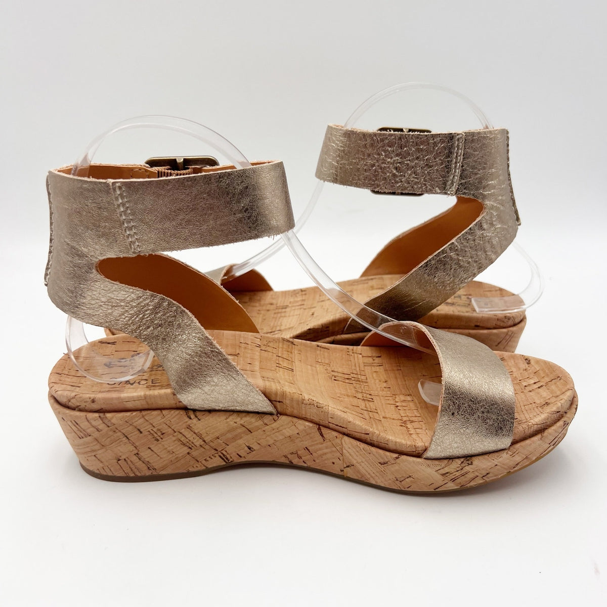 Kork Ease Womens Mullica Wedge Sandals Size 7 Soft Gold Leather NWOB