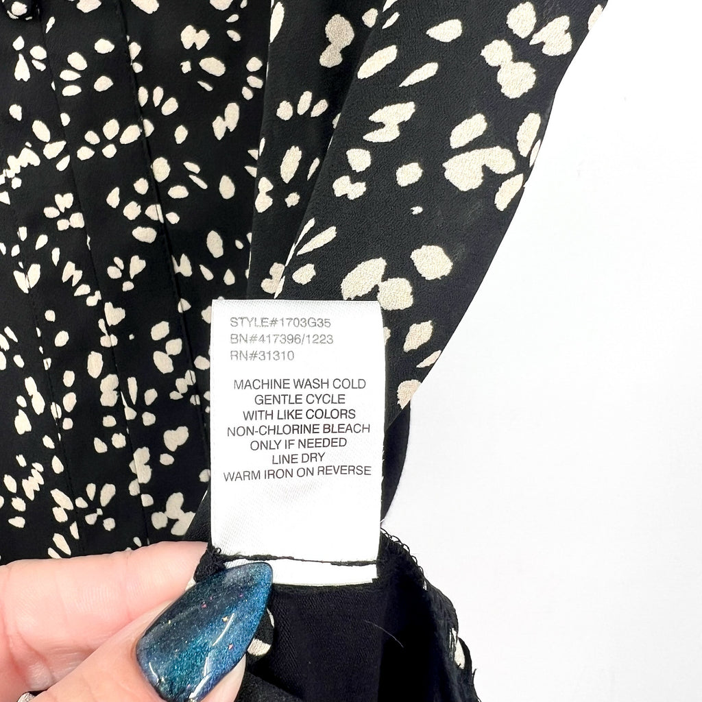 FORTUNE + IVY Womens V Neck Top Medium Black White Printed Short Sleeve NWOT