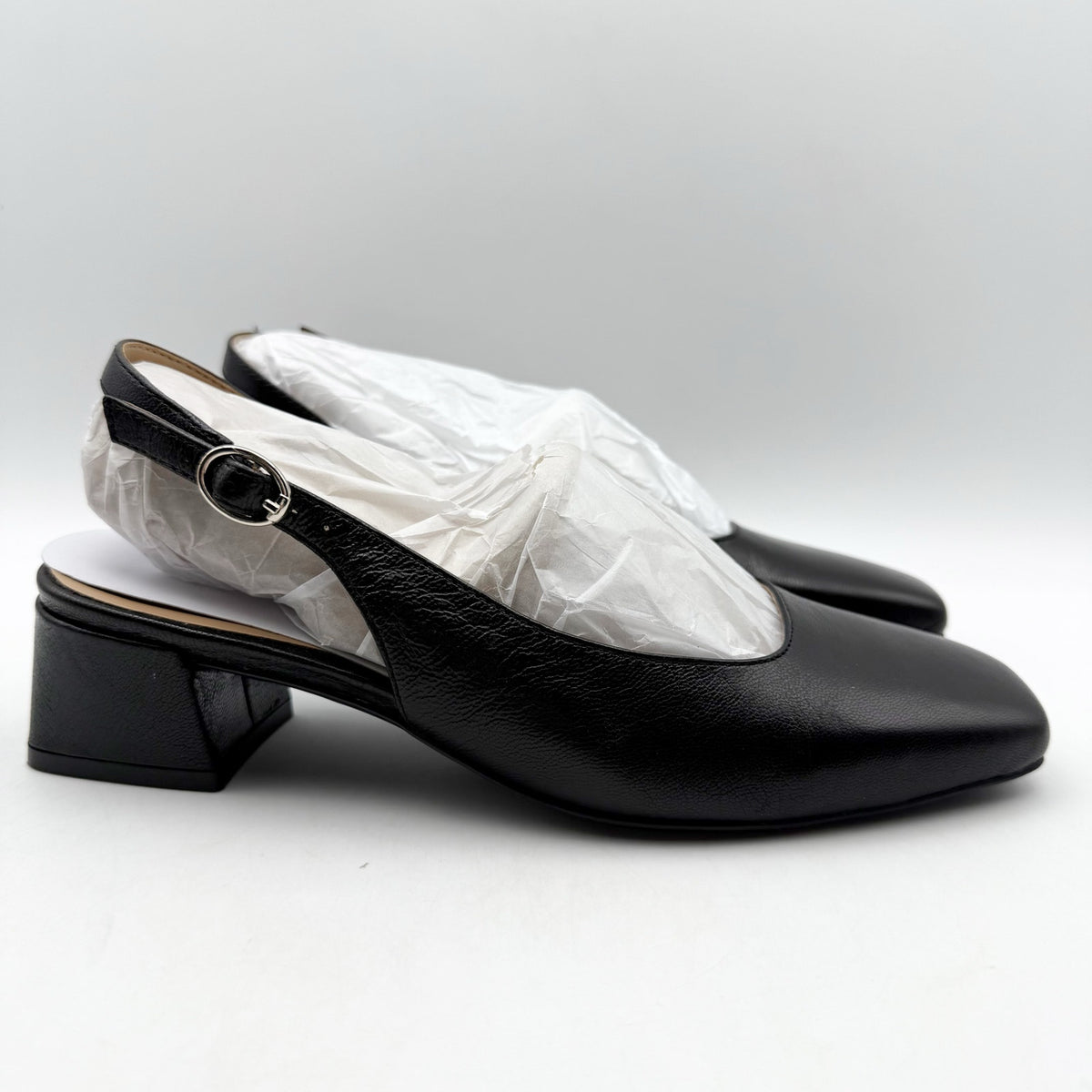 NATURALIZER Womens Jayla Low Slingback Pumps Size 6 WIDE Black Leather Heels NIB