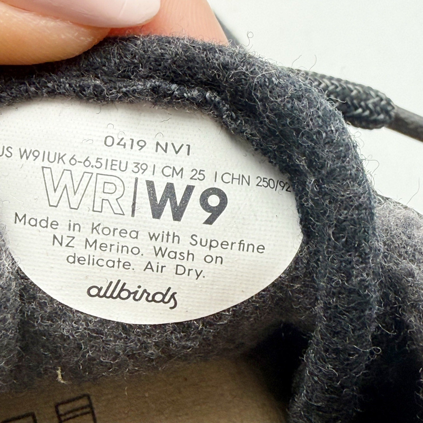AllBirds Womens Wool Runner Casual Sneakers US 9 EU 39 Black Athletic NIB