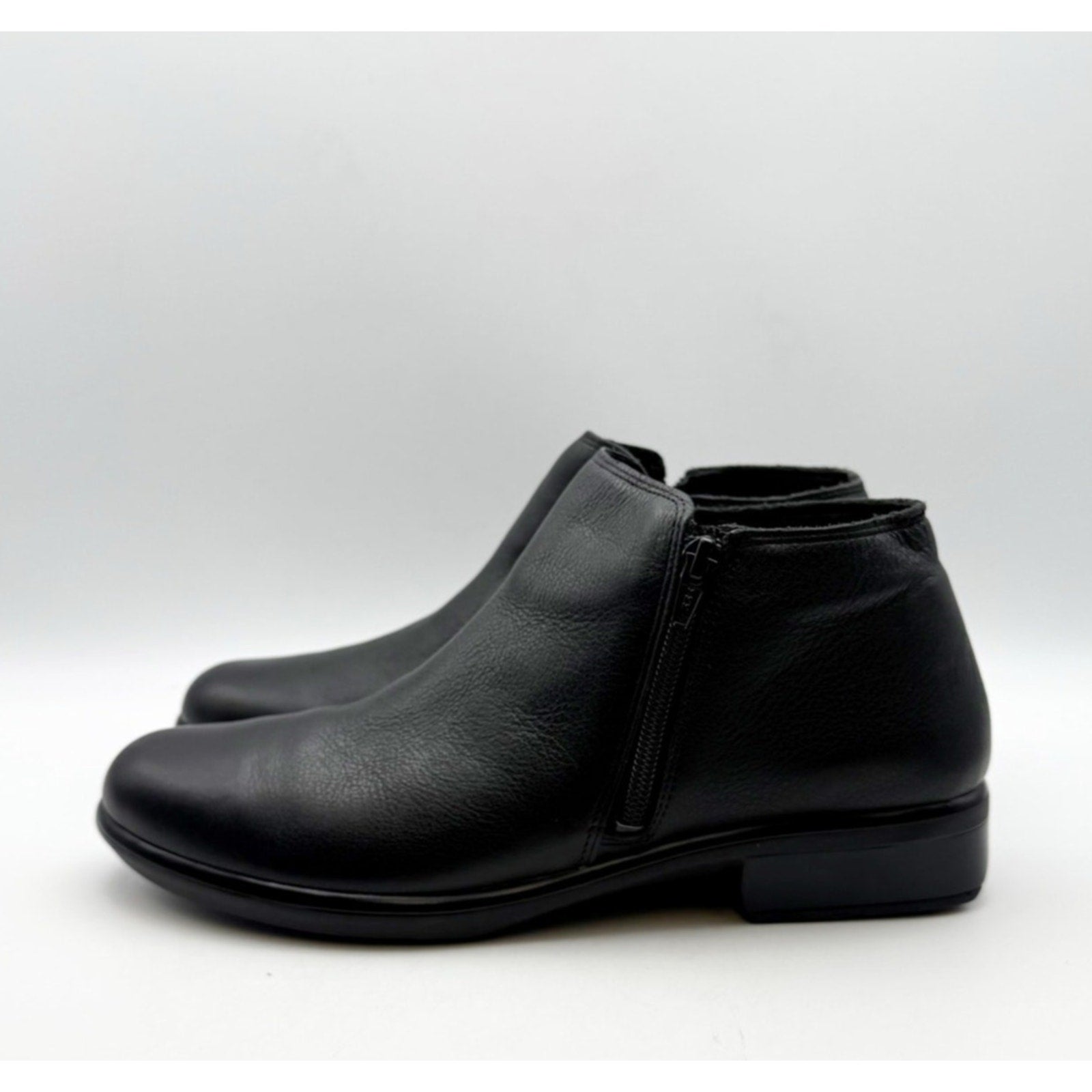 Naot Womens Helm Ankle Boots EU 41 US 10 Black Water-Resistant Leather NIB