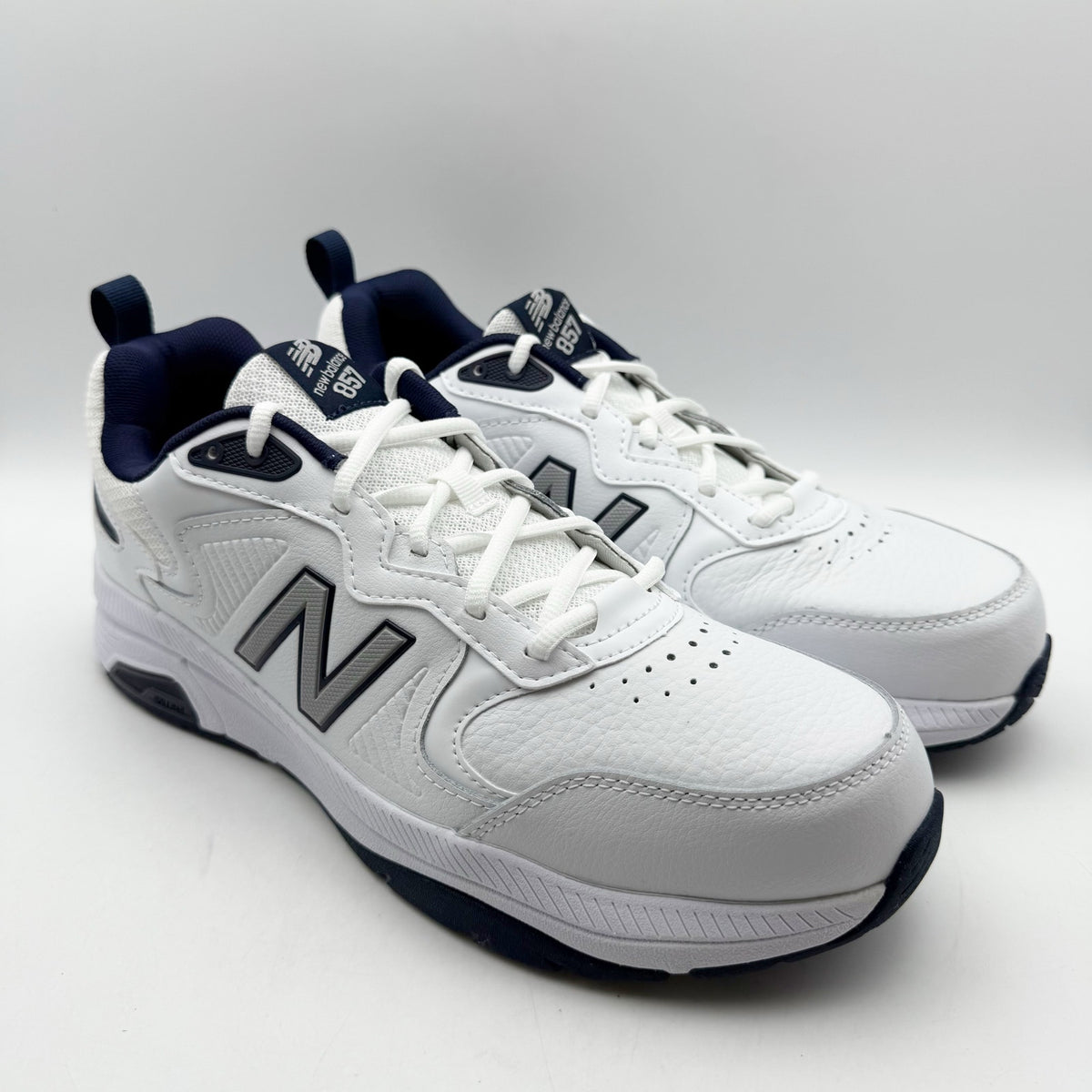 New Balance Mens 857v3 Athletic Shoes Size 7.5 XW 4E White Navy Blue NIB