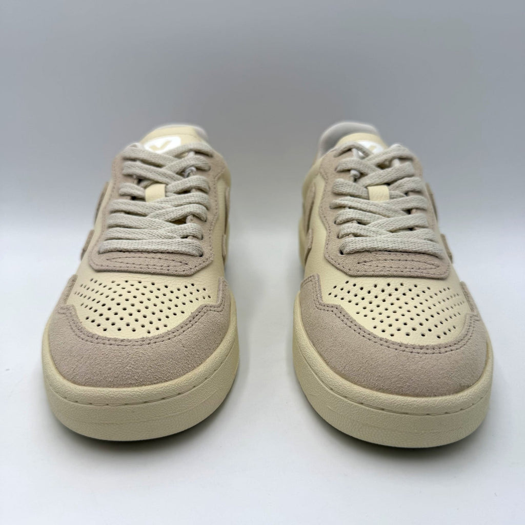 Veja Womens V-90 O.T. Leather Sneakers Size 4 EU 35 Cashew Oat Cream Beige NIB