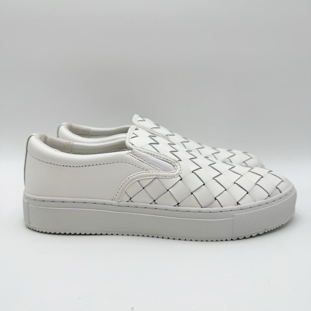 Marc Fisher LTD Womens Calla Casual Sneakers Size 8.5 M White Woven Leather NIB