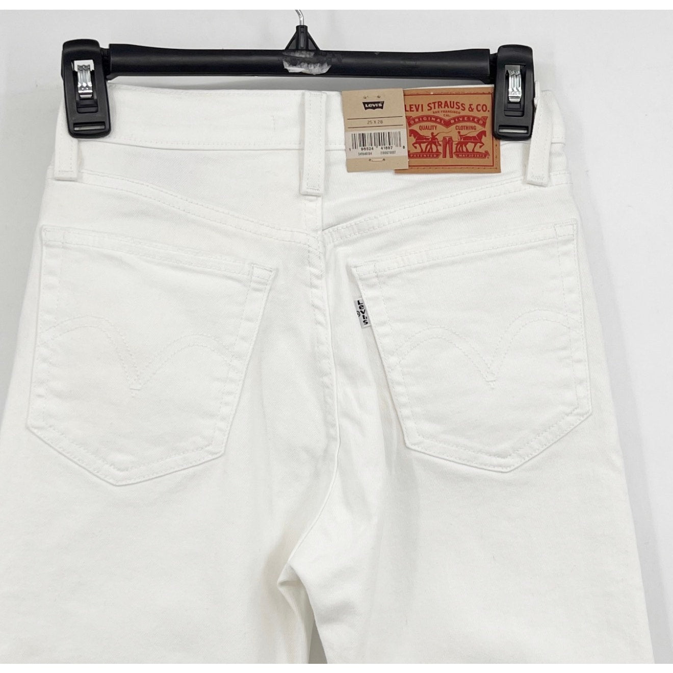 LEVI'S Women's Wedgie Straight Leg Jeans 25x28 Size 0 White NWT 34964-0184