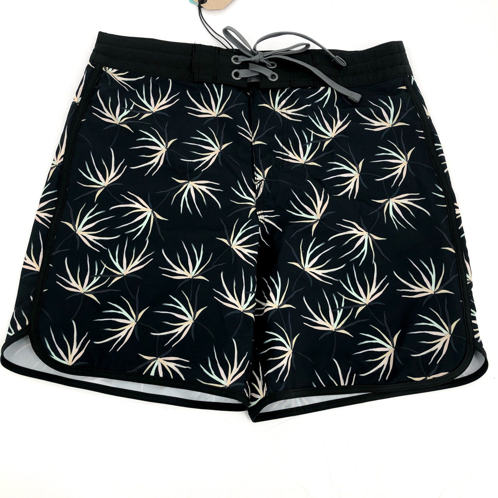 PRANA Men's Vintage Boardshort Size 28 Black Bloom 6" Inseam Drawstring NWT