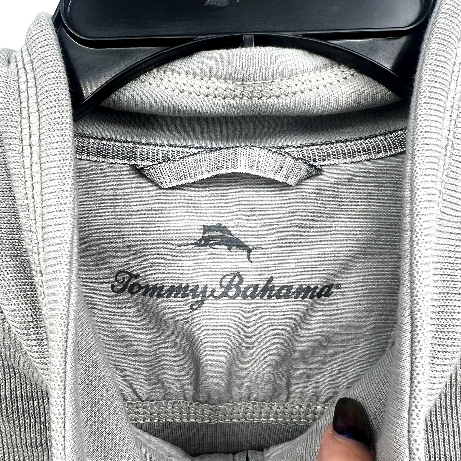 TOMMY BAHAMA Men's Tobago Bay Half Zip Sweatshirt Medium Smoke Grey NWOT