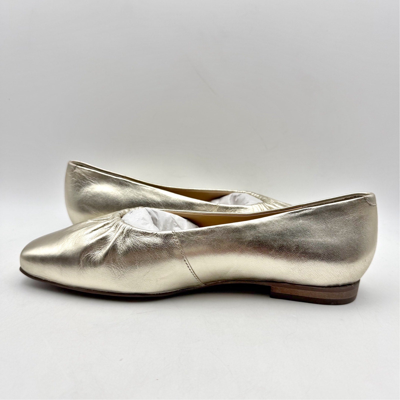 Seychelles Women Little Things Flats US 7.5 EU 38 Platinum Gold Leather NWOB
