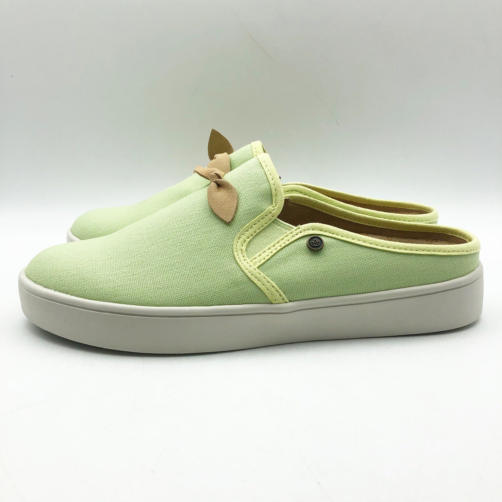 Spenco Womens Audrey Casual Slides Size 8 Green Casual Sneaker Mule NIB