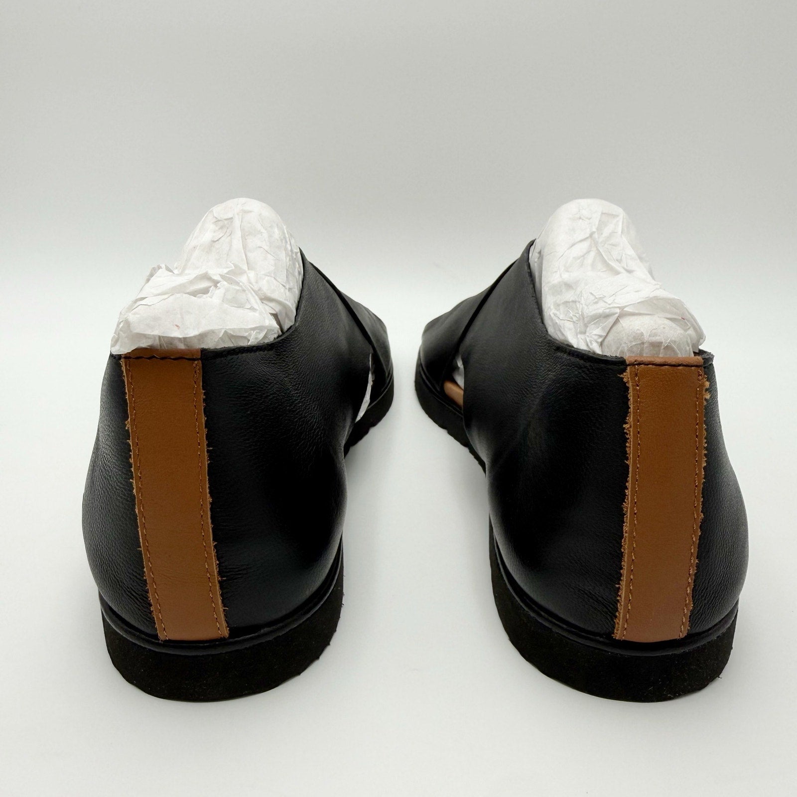 Gentle Souls Kenneth Cole Womens Leslie Sandals Size 8.5 Black Leather NIB
