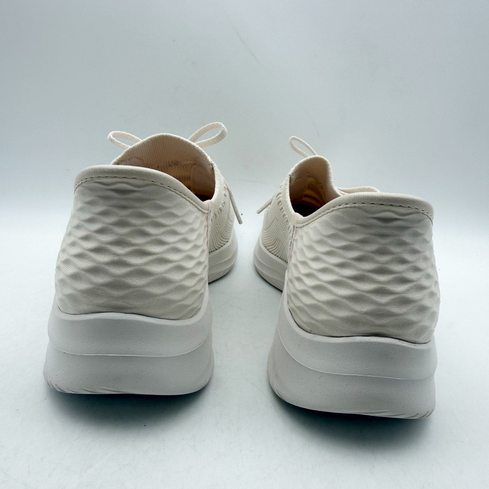 Skechers Womens Ultra Flex 3.0 Slip In Sneakers US 6.5 Cream White Athletic NWOB
