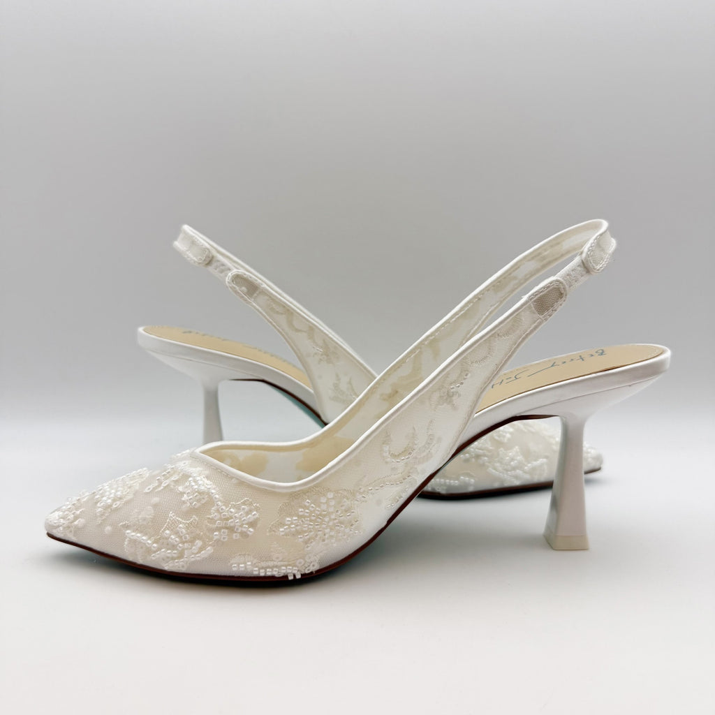 Blue Betsey Johnson Womens Nikki High Heels Size 7.5 White Lace Sling Back NWOB