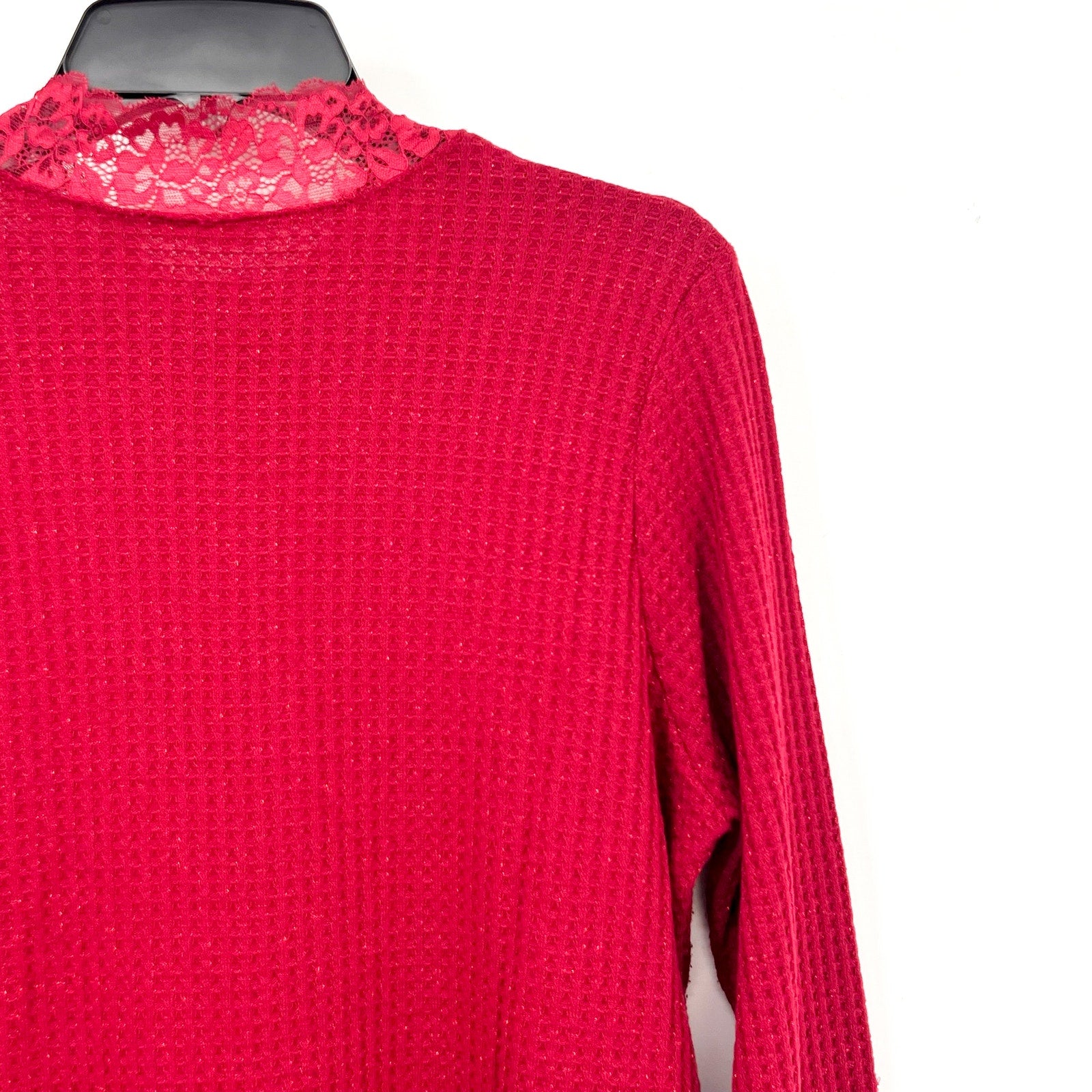 LOGO LORI GOLDSTEIN Metallic Waffle Knit Top Medium Rumba Red Long Sleeve NWOT