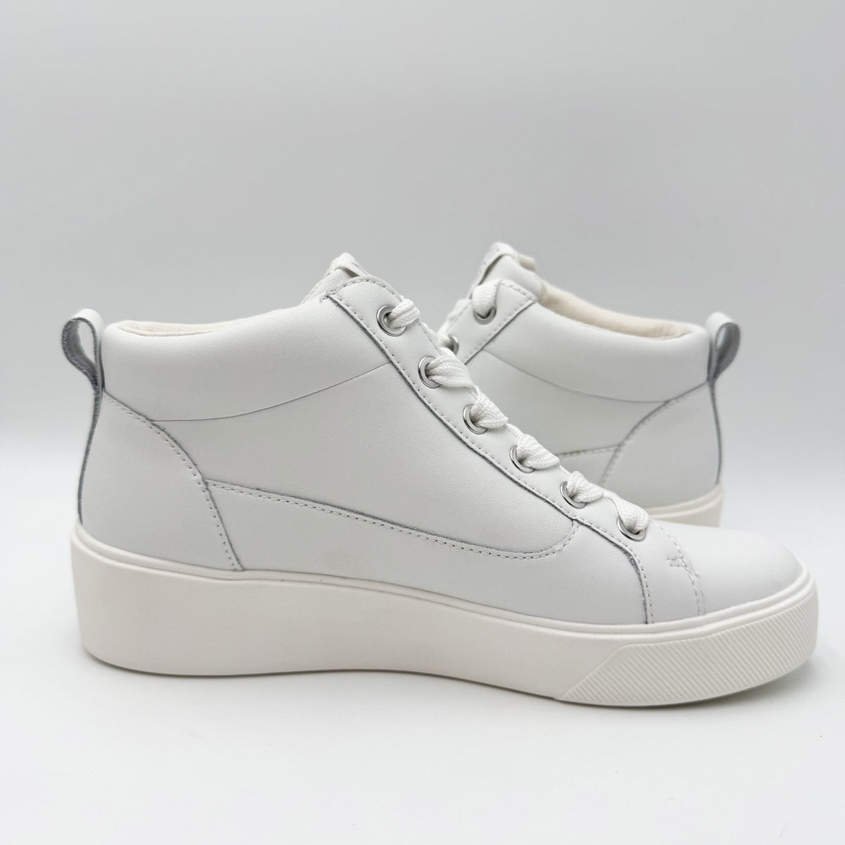Naturalizer Womens Morrison Mid High Top Casual Sneakers US 6 White Leather NIB