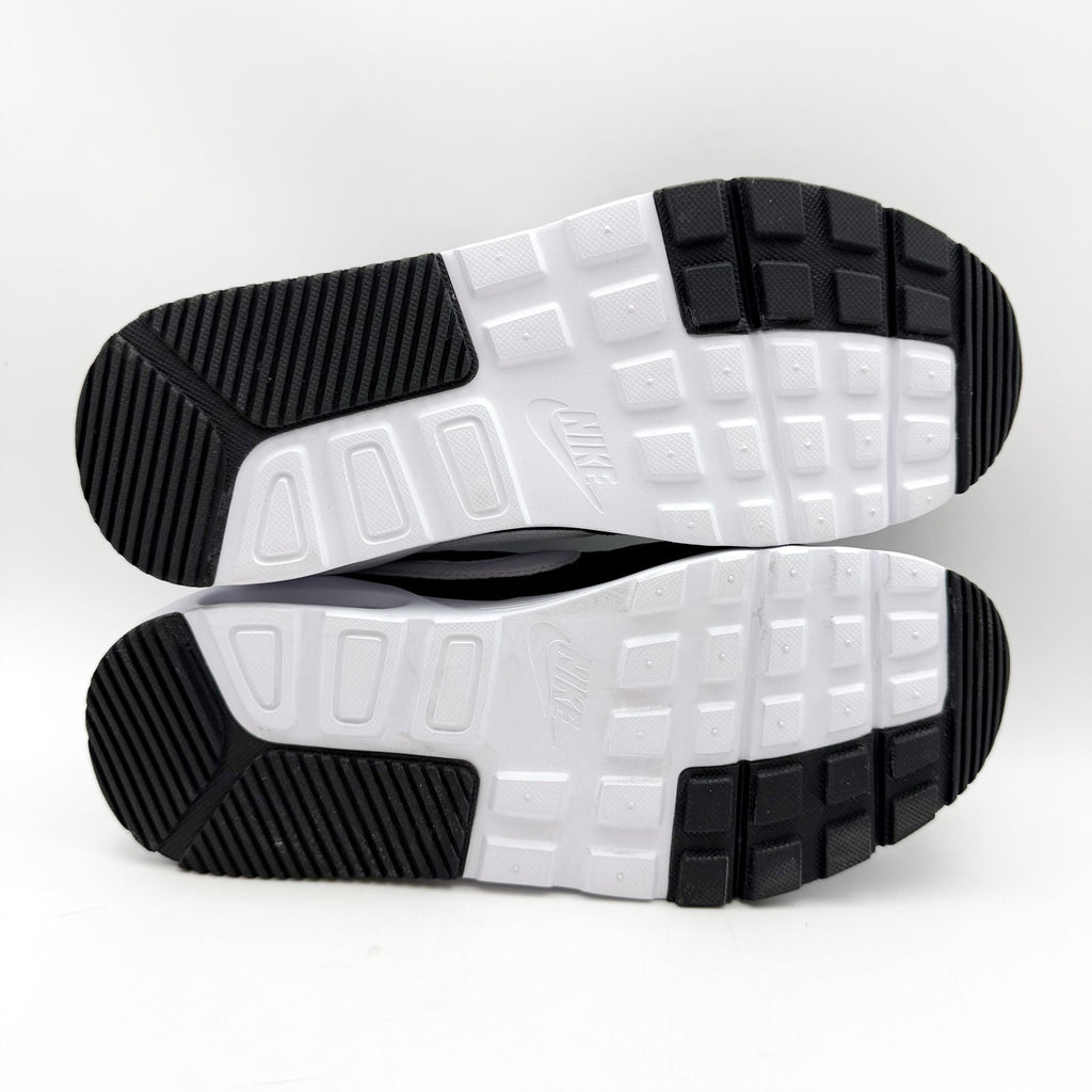 Nike Womens Air Max SC Sneakers US 7 EU 38 Black White Athletic NWOB