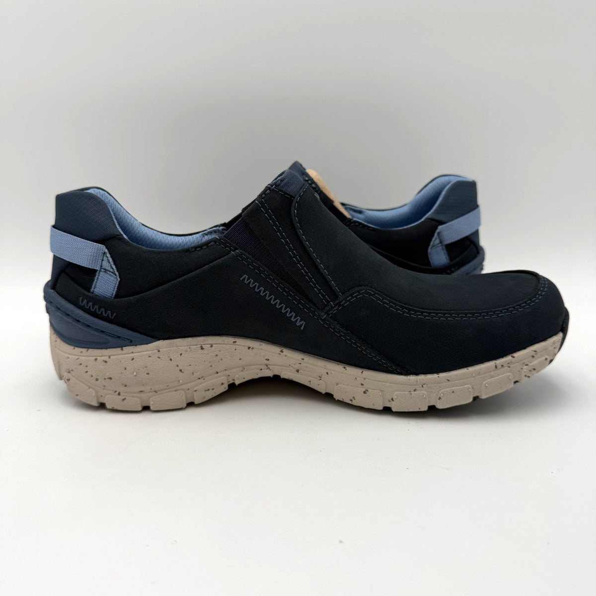 Clarks Womens Wave Plateau AP Sneakers Size 7.5 Wide EU 38 Navy Blue Nubuck NIB