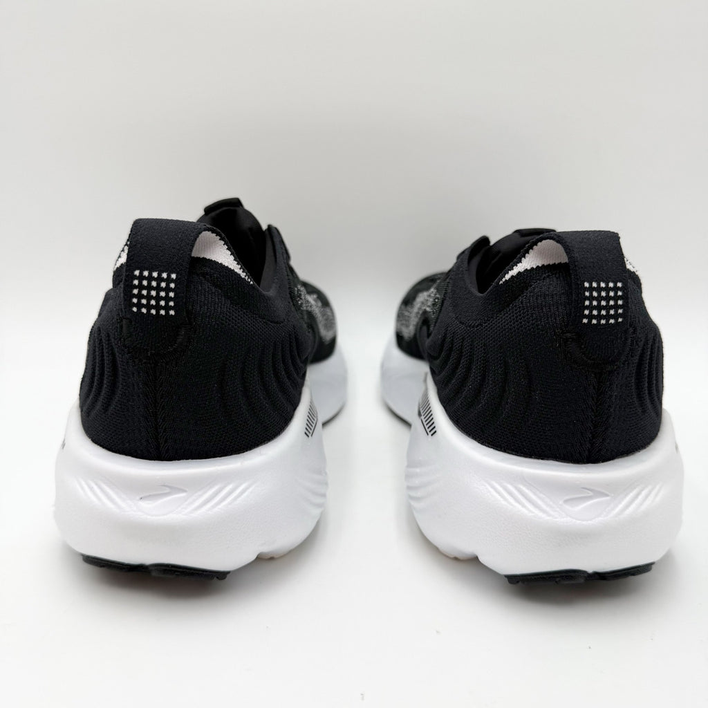 Brooks Womens Adrenaline GTS 25 Running Shoes Size 8.5 XW 2E Black Athletic NIB