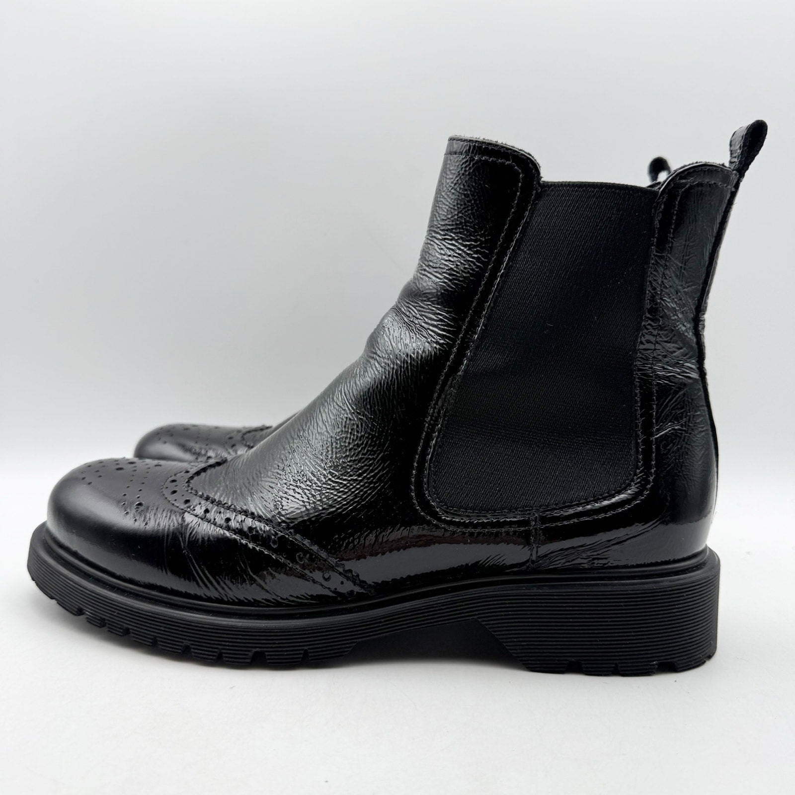 La Canadienne Womens Haley Chelsea Boots Size 8 EU 38.5 Black Leather NWOB
