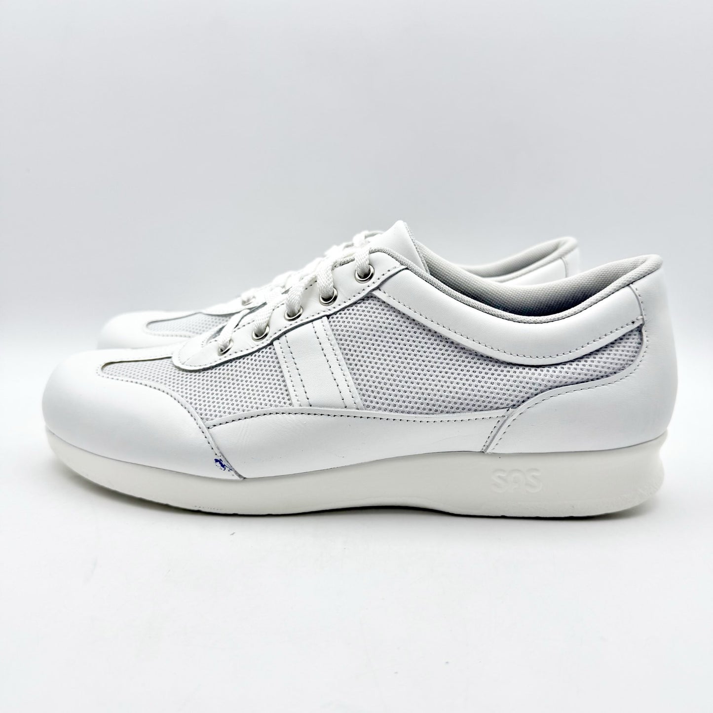 SAS Womens Free Time Comfort Walking Shoe US 9.5 Narrow EU 40 White Leather NIB