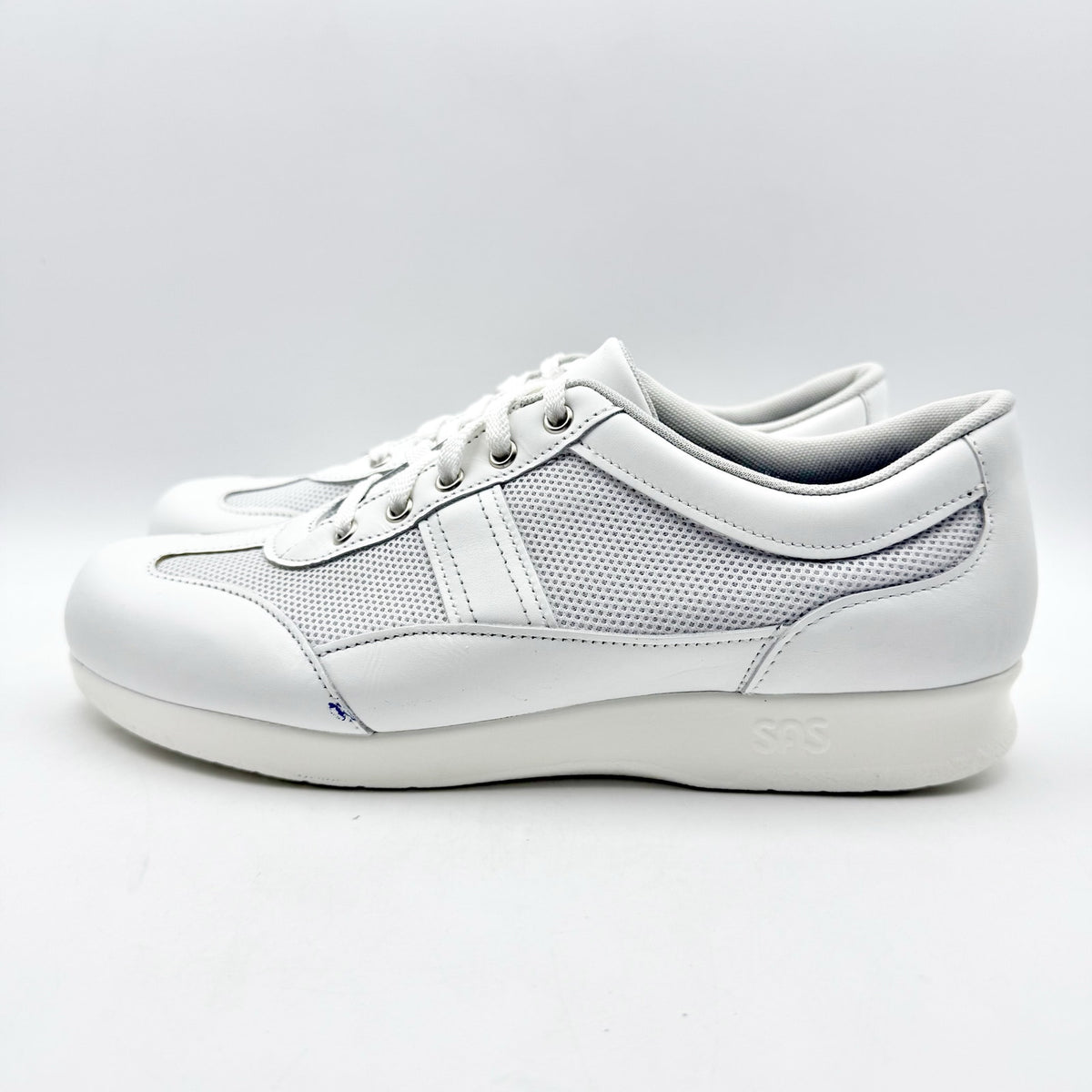 SAS Womens Free Time Comfort Walking Shoe US 9.5 Narrow EU 40 White Leather NIB