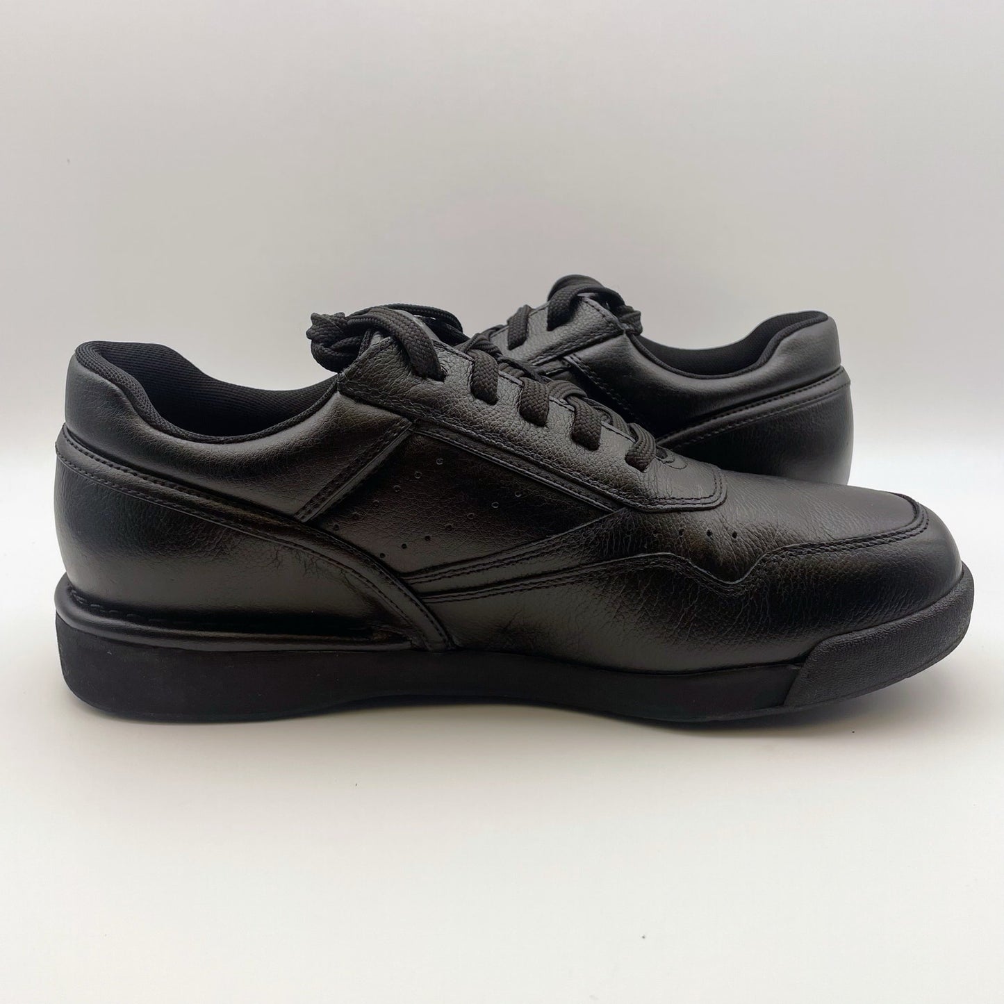 Rockport Mens ProWalker M7100 Sneakers US 9.5 M EU 43 Black Leather NIB