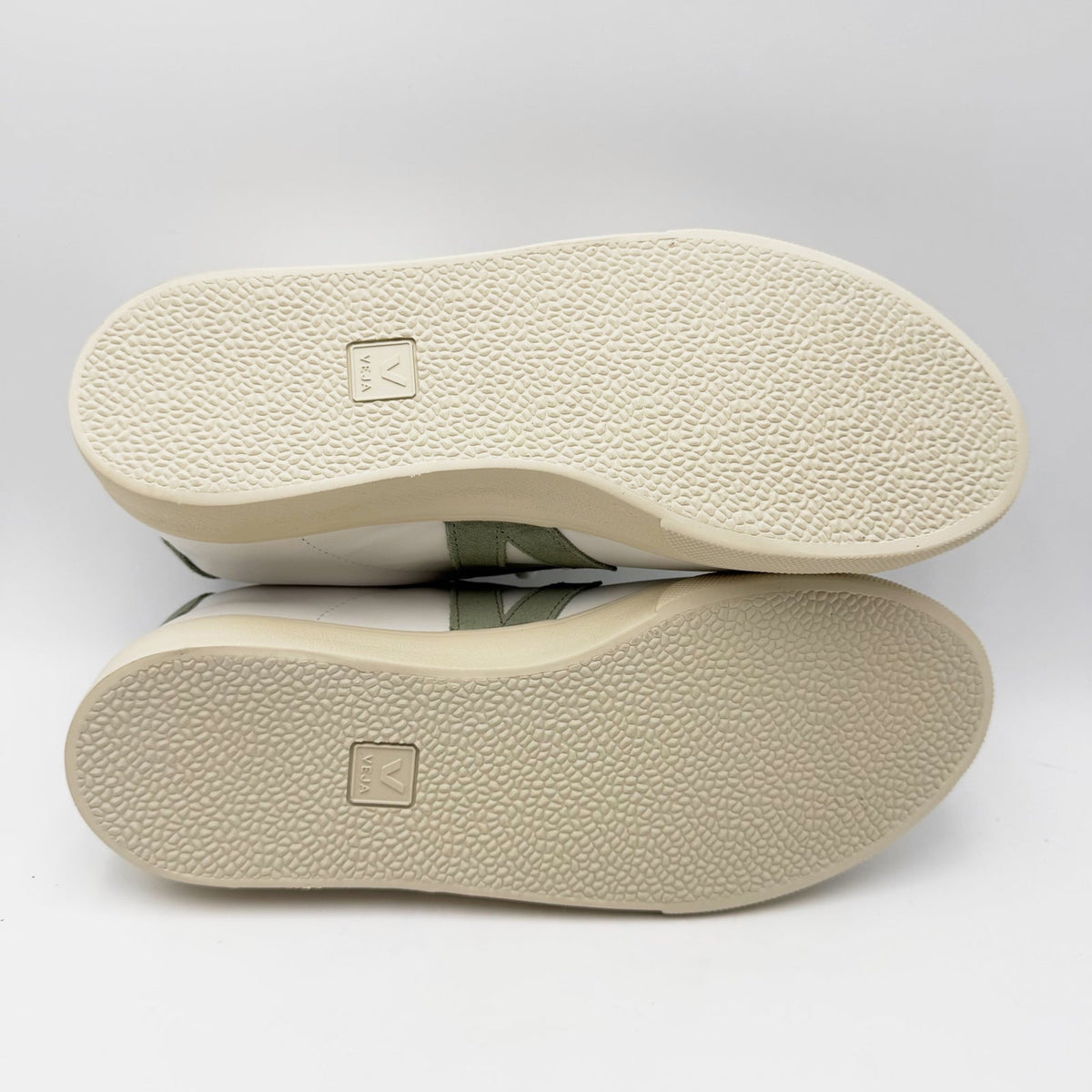Veja Esplar Logo Casual Sneakers Womens 11 Mens 9 EU 42 White Green Leather NIB
