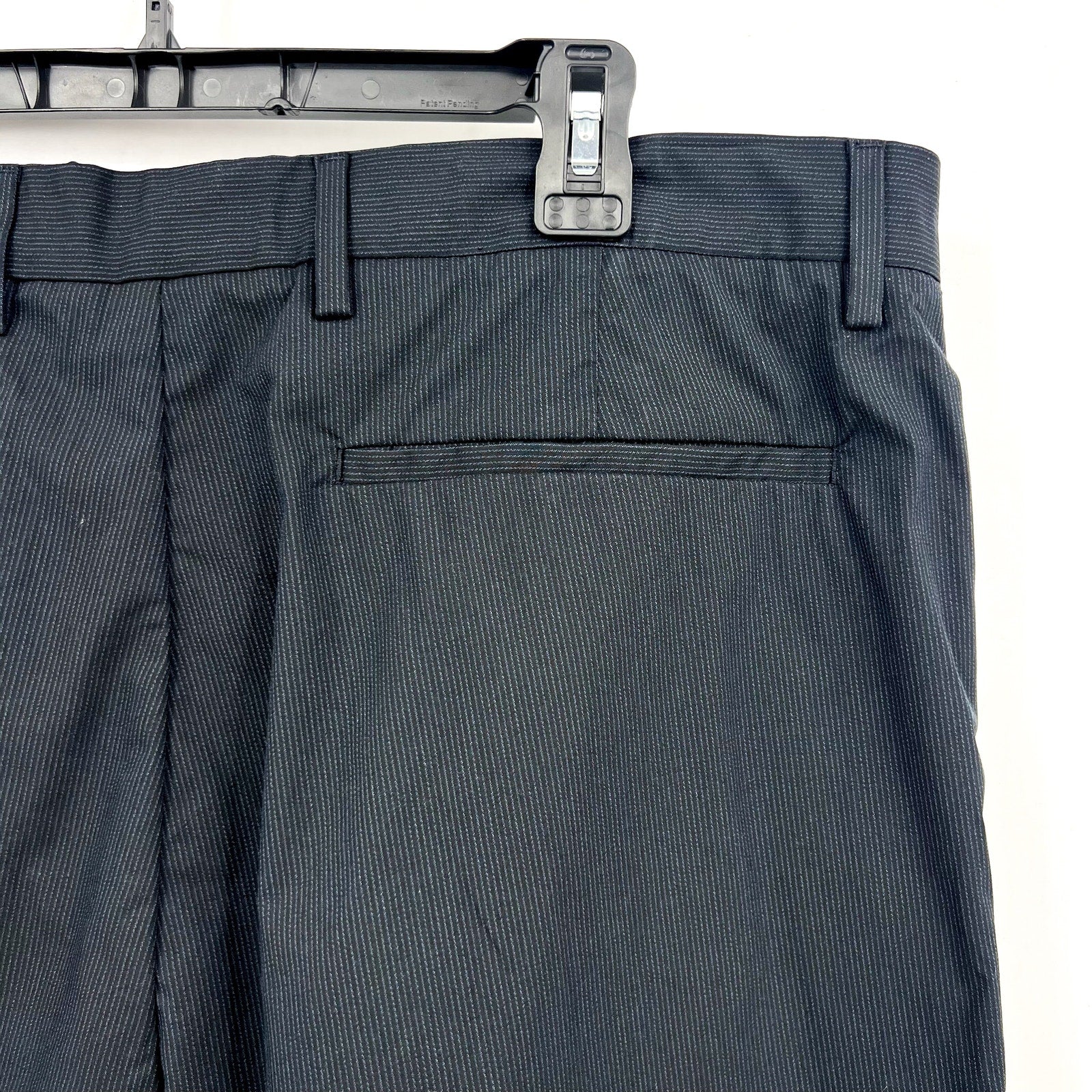 THEORY Mens Zaine SW S Eclipse Multi Coil Shorts Size 38 Navy Blue Pinstripe NWT