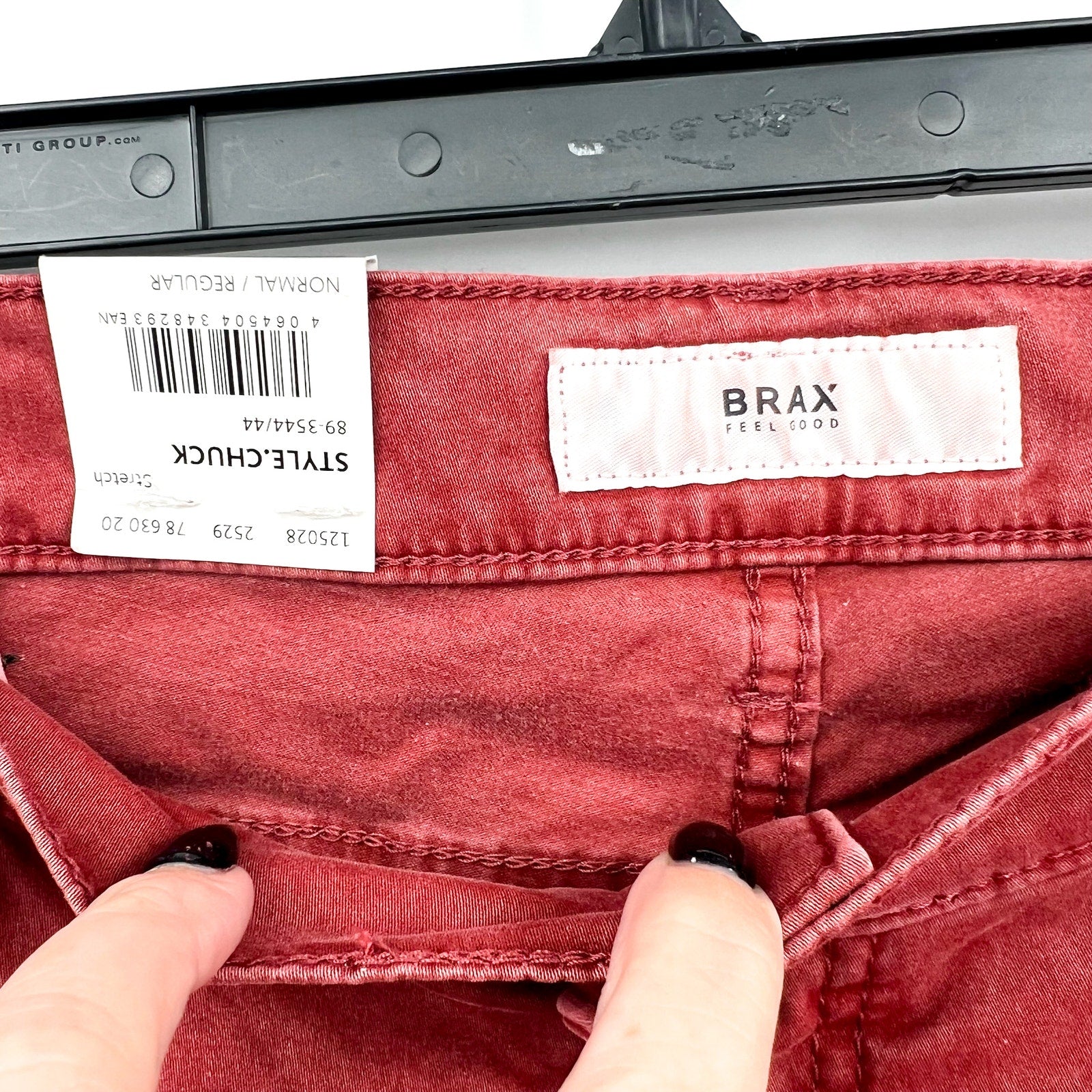 BRAX Men's Chuck Modern Fit Chino Pants 36x32 Burnt Red Frozen Color NWT