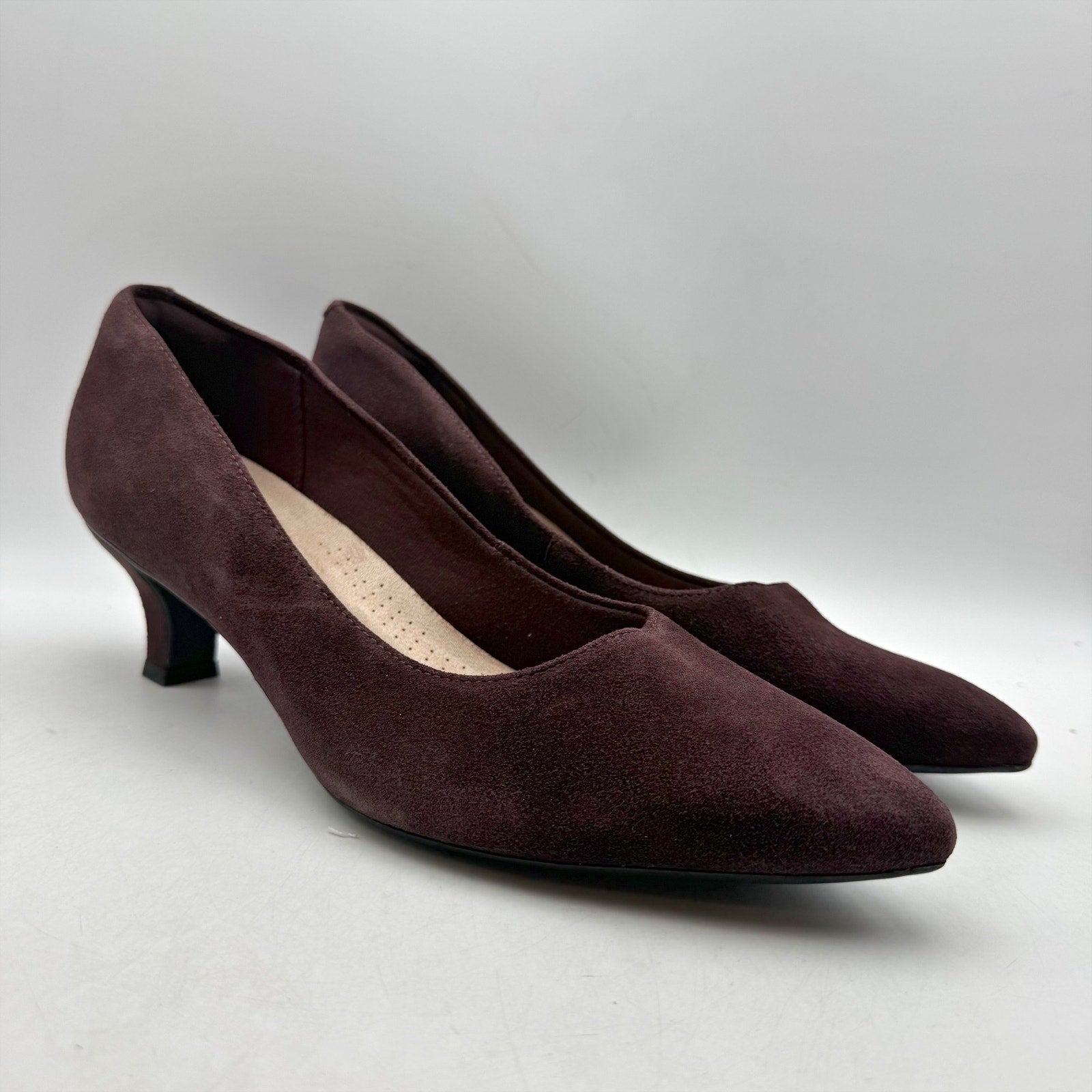 Clarks Womens Kepley Vine Pumps US 11 M Burgundy Purple Heels Suede NWOB