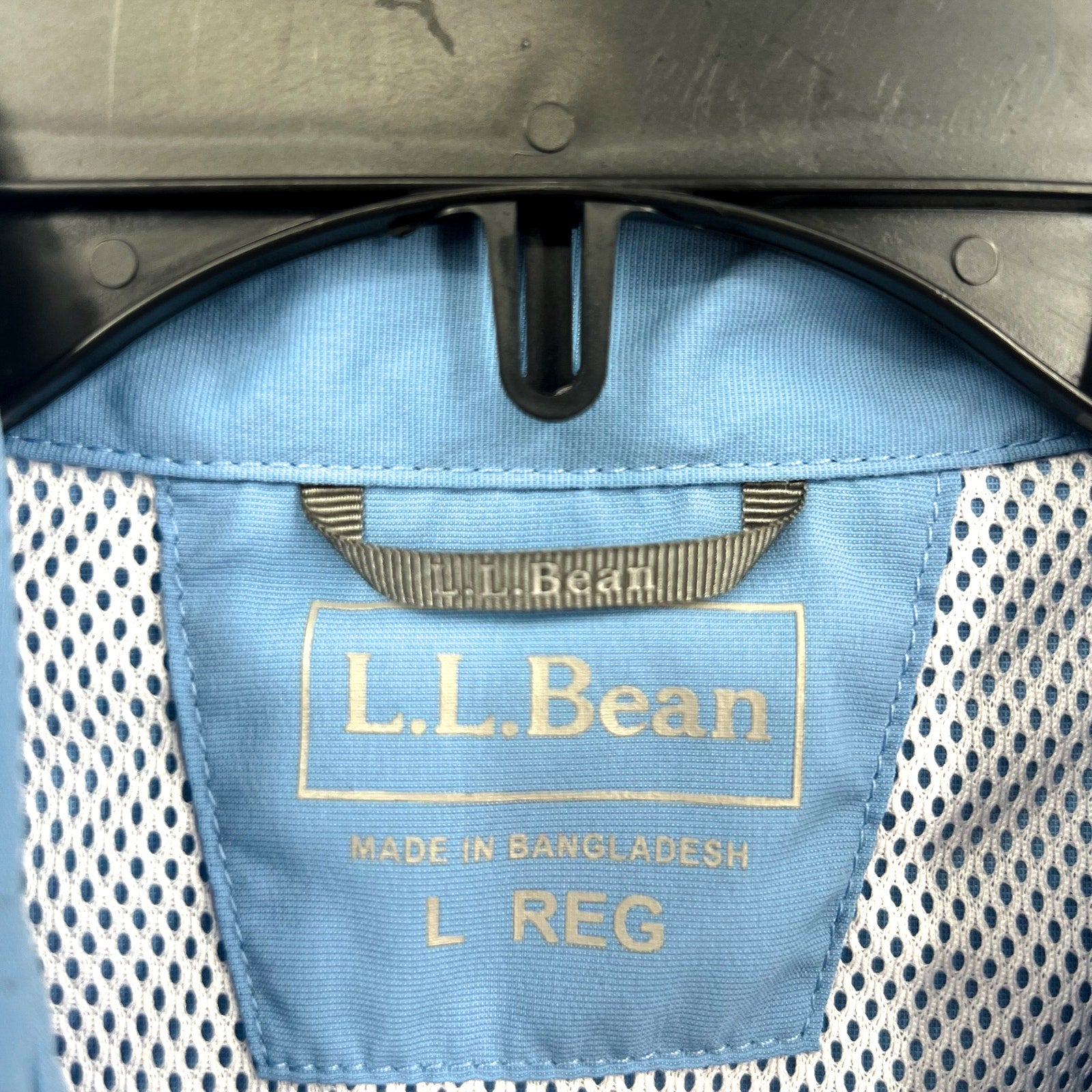L.L. BEAN Mens Tropicwear Shirt Large Soft Blue Button Down Casual Outdoors NWT