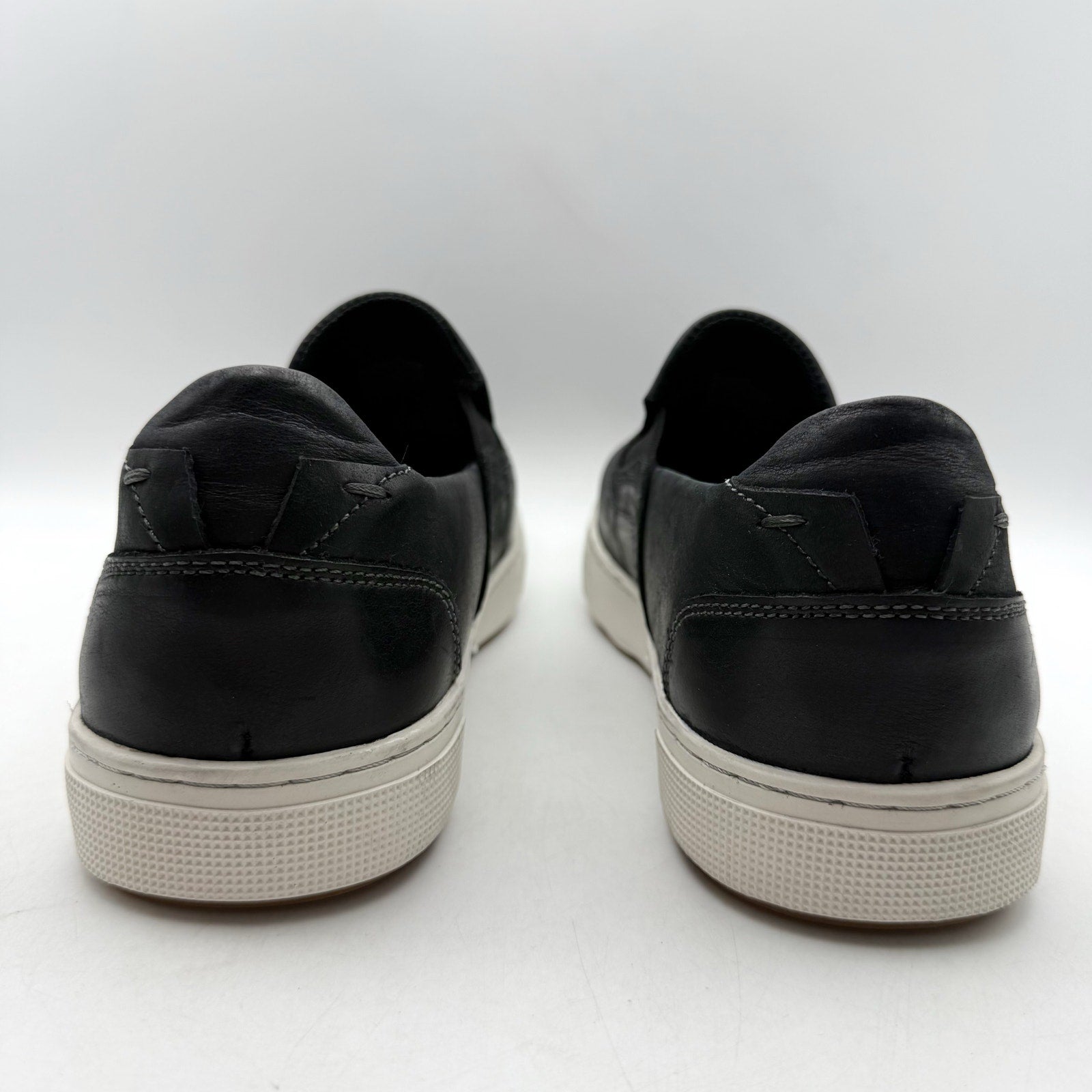 Propet Mens Kedrick Sneakers US 9.5 EEE Black White Leather Slip On NWOB