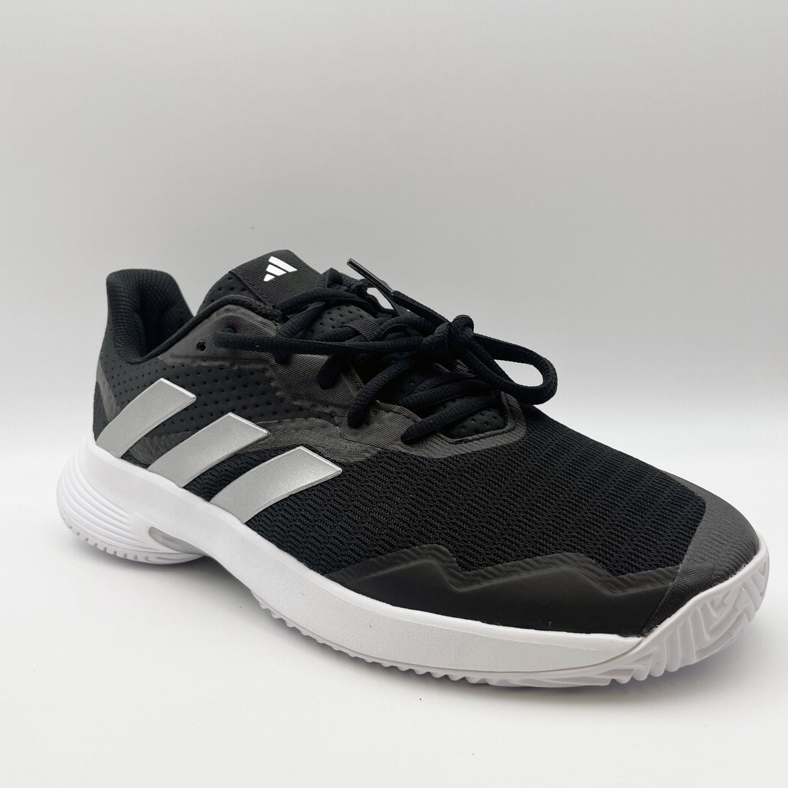 Adidas Women's CourtJam Control Athletic Shoes US 9.5 Black White Tennis NIB