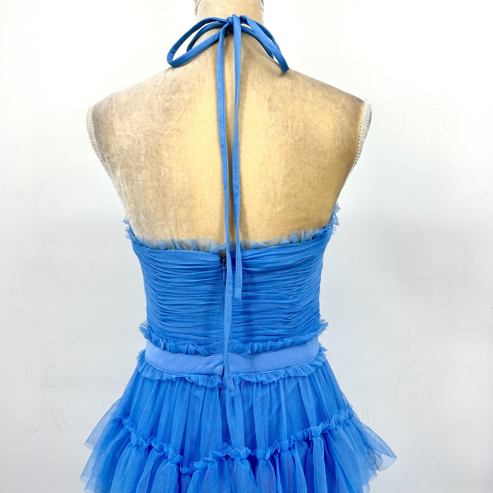AQUA Women's Tulle Tiered Ruffle Gown Size 2 Cornflower Blue Open Back Dress NWT