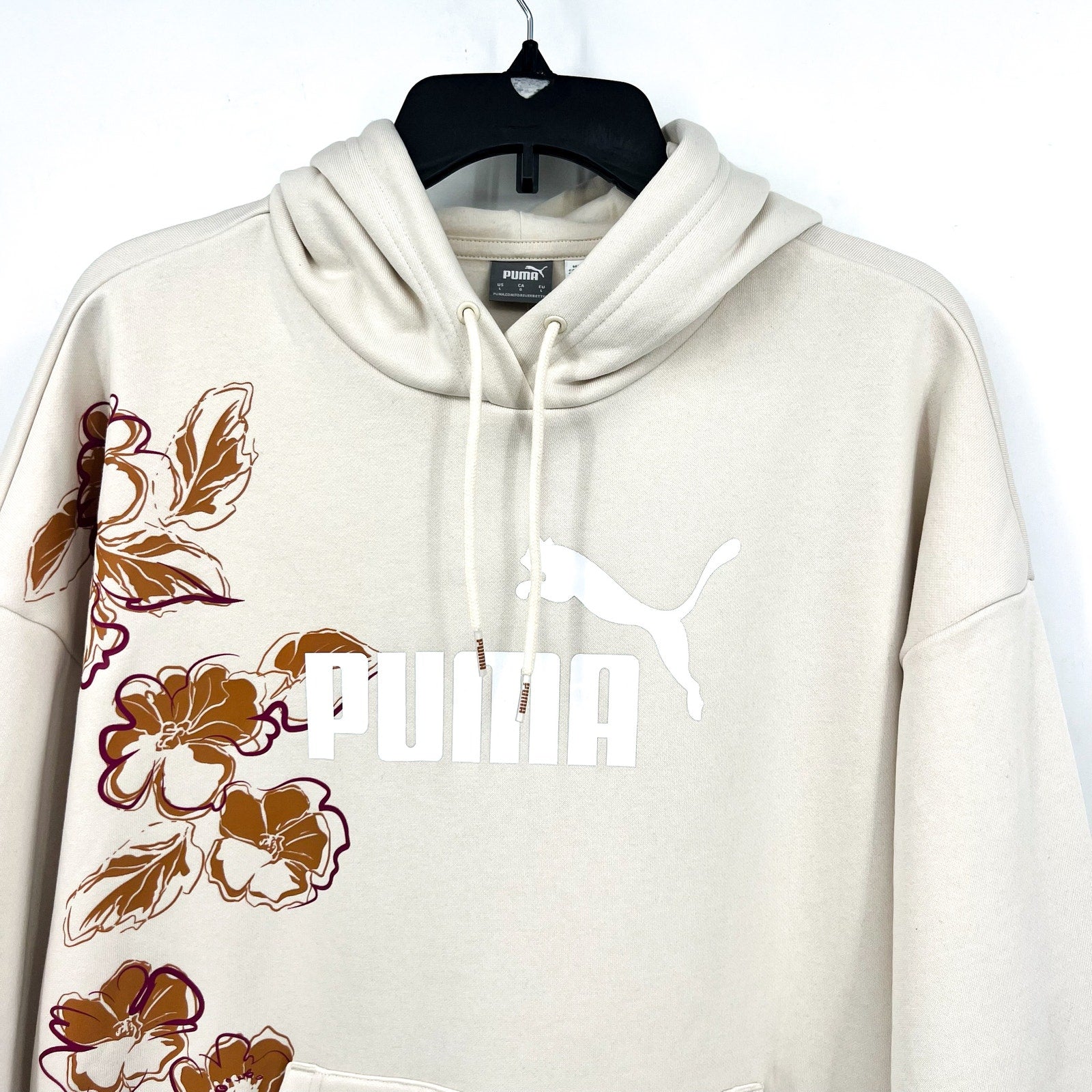 PUMA Women's Essentials+ Floral Vibes Fleece Hoodie Medium Cream Sweatshirt NWT