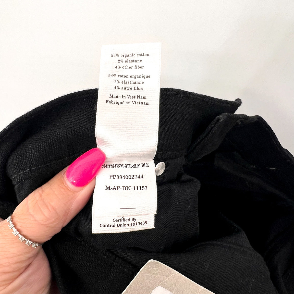 EVERLANE Uniform Men's Slim Jeans 33x34 Black 4-Way Stretch Organic Cotton NWT