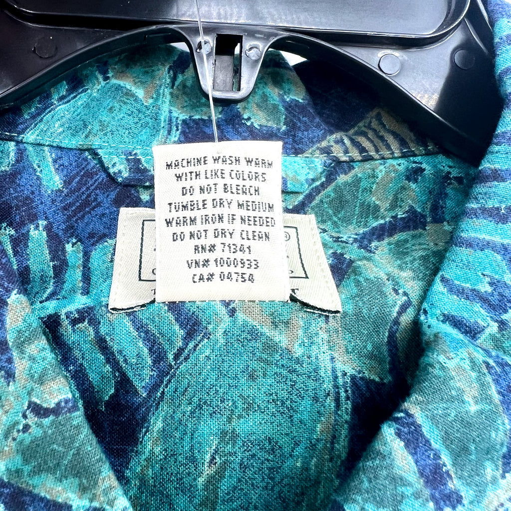 L.L BEAN Mens Tropics Print Short-Sleeve Casual Shirt Large Blue Green NWT