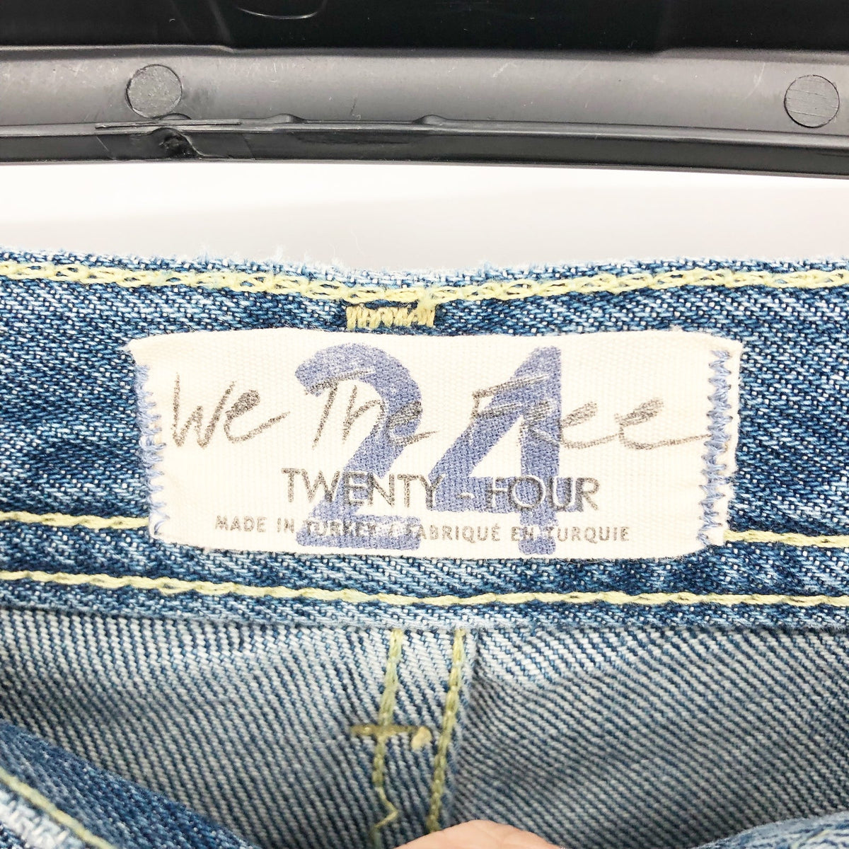 WE THE FREE BY FP Maggie Straight-Leg Jeans Size 24 Blue Raw Hem Mid-Rise NWOT