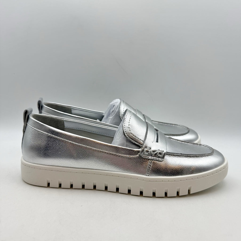 Anne Klein Womens Kalypso Penny Loafers US 9.5 M Silver Metallic Slip On NIB