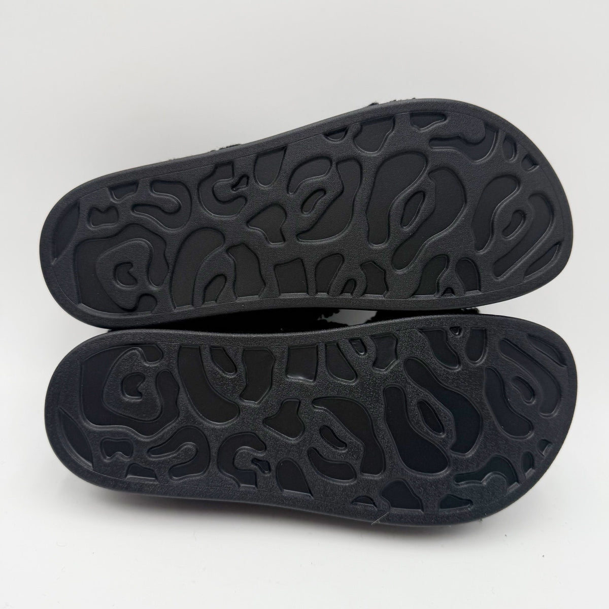 Aerosoles Womens Loma Slippers Size 6.5 M Black Vegan Shearling NIB