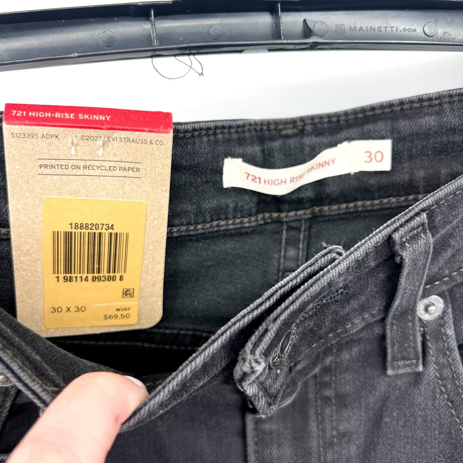 LEVI'S Women's 721 Skinny Jeans 30x30 US 10 Black Urgent Update 18882-0734 NWT