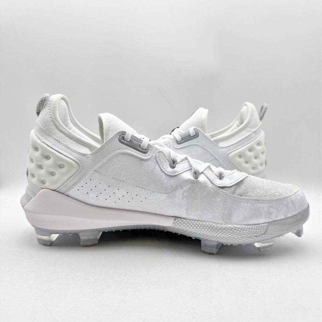 Under Armour Mens Harper 8 Elite Baseball Cleats Size 6.5 EU 39 White Grey NWOB