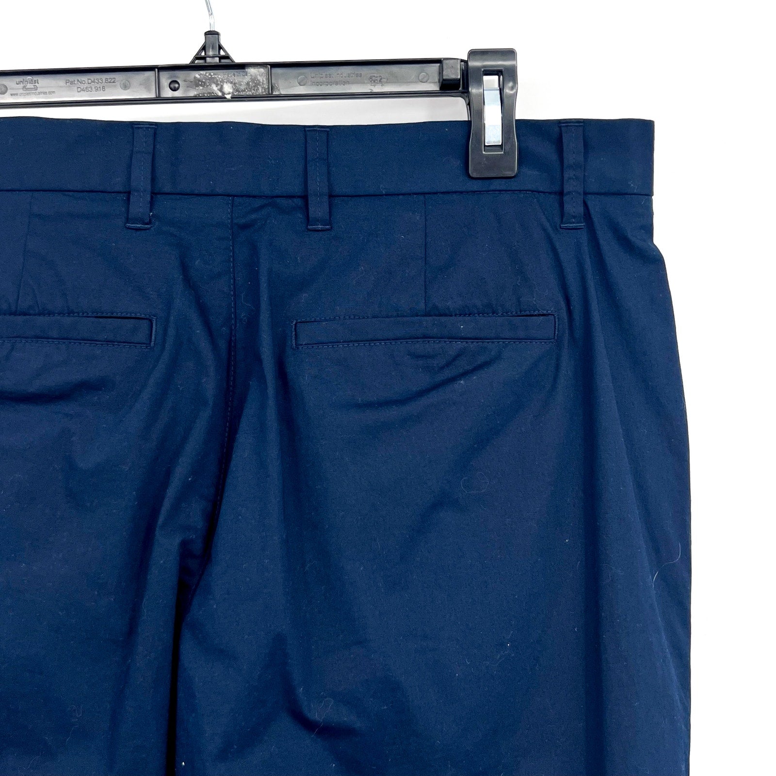 EVERLANE Men's The Athletic Fit Air Chino Pants 31x30 Navy Blue Flat Front NWT