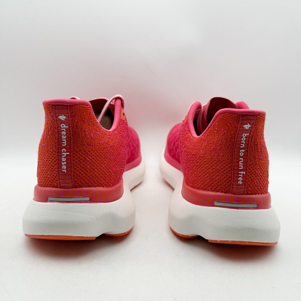 Rabbit Womens Dream Chaser Running Shoes Size 8.5 Pink Red Athletic Sneakers NIB