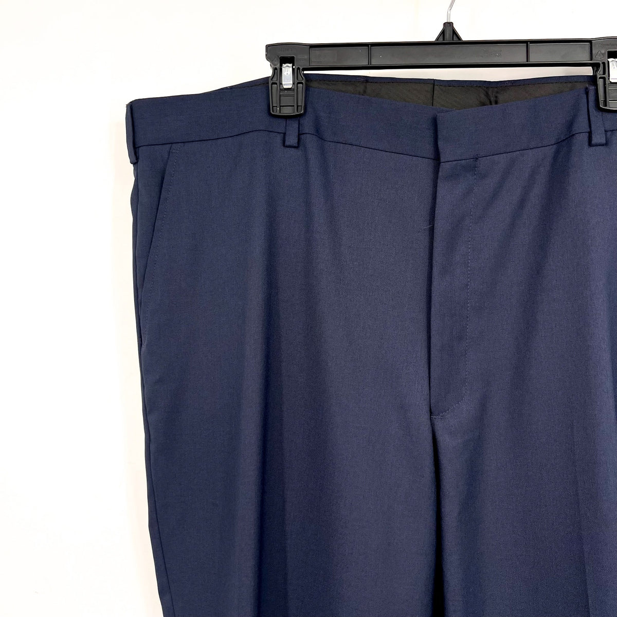 BERLE Men's Classic Dress Pants 42x34 Navy Blue Flat Front Career Formal NWOT