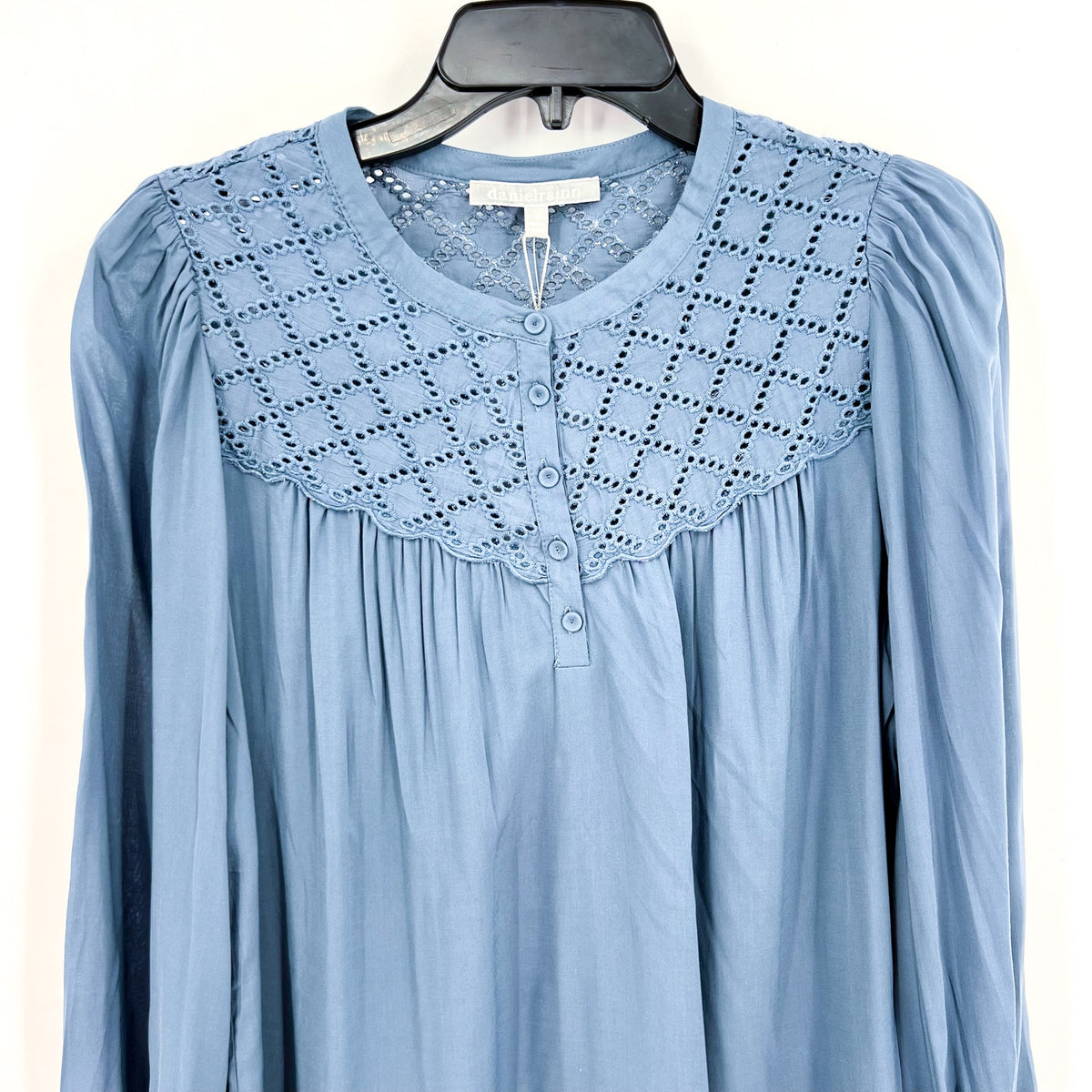 DANIEL RAINN Womens Eyelet Blouse Medium Blue Mirage Puff Long Sleeve NWT