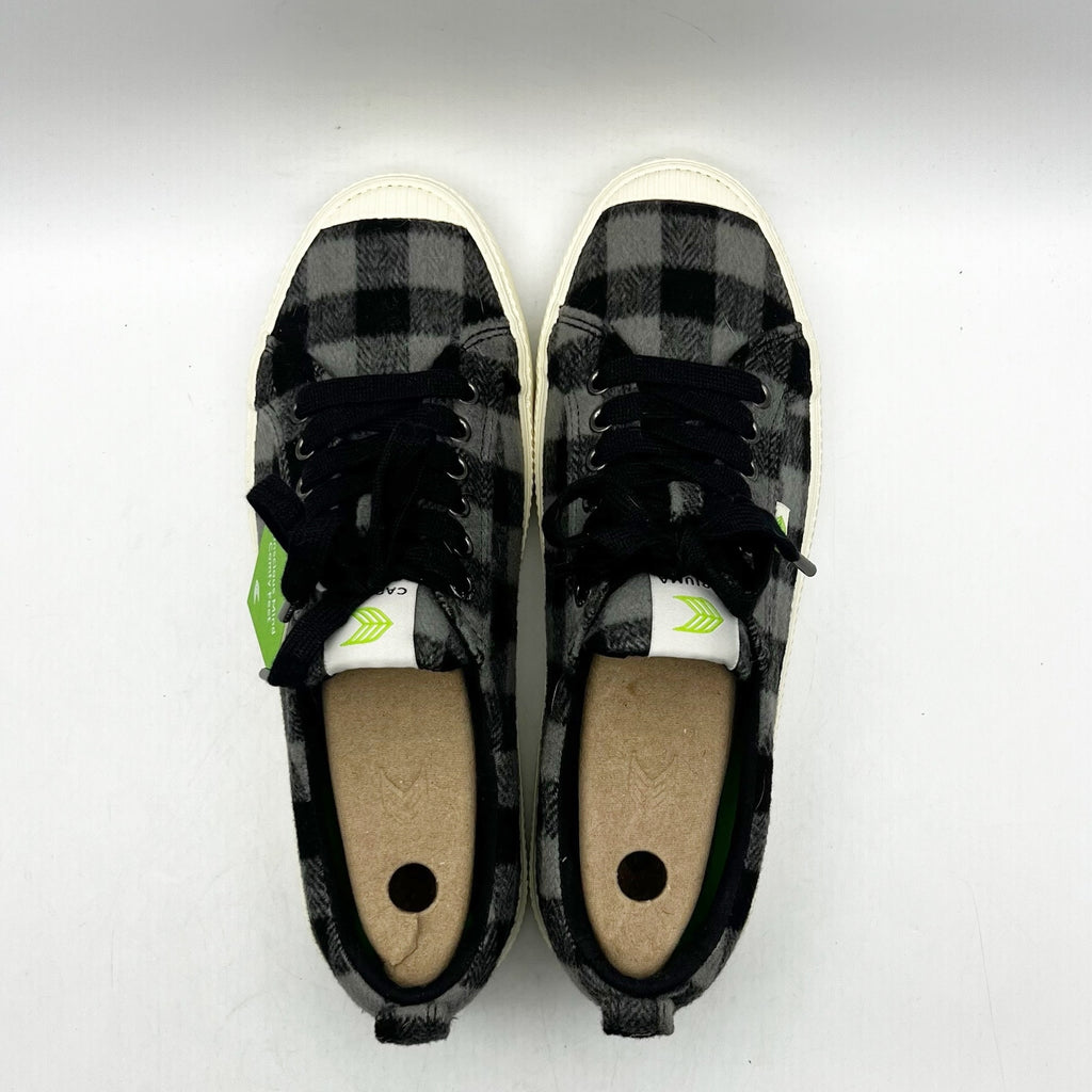 Cariuma OCA Low Sneakers Men's 9 Women's 10.5 Black Grey Plaid NIB
