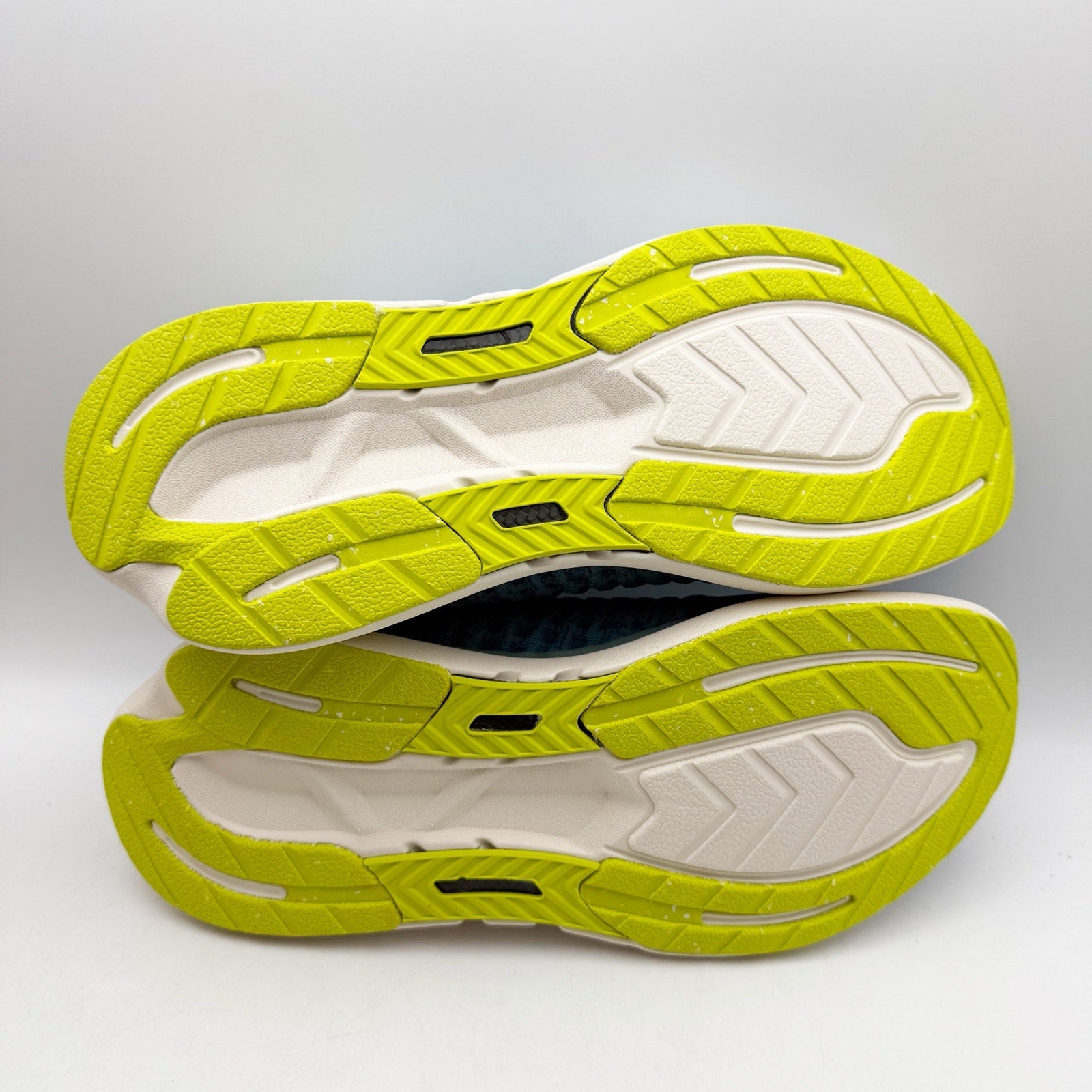 Rabbit Mens Dream Chaser Running Shoes US 12 Blue Yellow Athletic Sneakers NIB