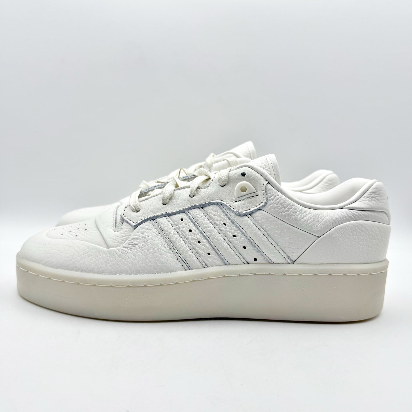 Adidas Originals Men Rivalry Low Lux Sneakers US 10.5 EU 44.5 White Athletic NIB